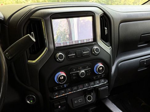 Used 2019 GMC Sierra 1500 Denali w/ Denali Ultimate Package AWD/4WD image 49