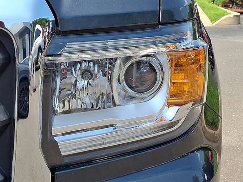 Used 2016 GMC Canyon SLE w/ SLE Convenience Package RWD image 27