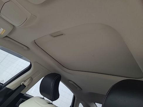 Used 2019 Ford Fusion SE w/ Equipment Group 151A image 12