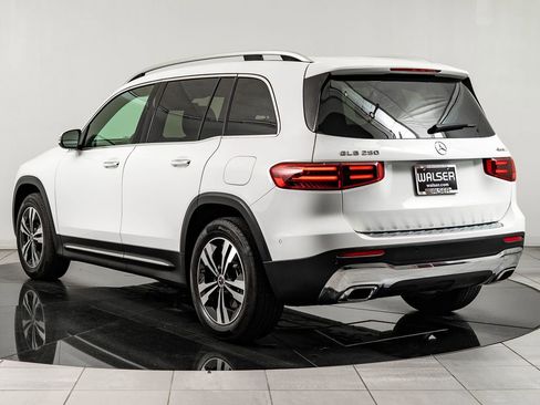 Certified 2024 Mercedes-Benz GLB 250 4MATIC image 6