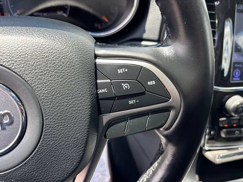 Used 2020 Jeep Grand Cherokee Limited w/ Luxury Group II AWD/4WD image 21