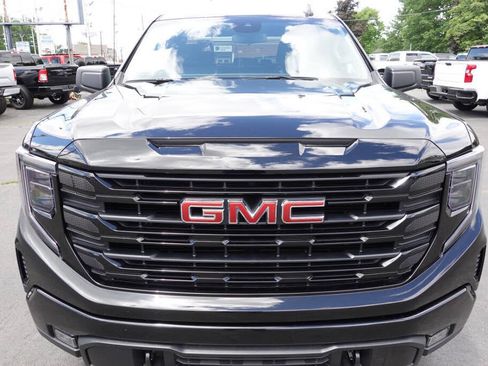 Used 2023 GMC Sierra 1500 Elevation AWD/4WD image 7