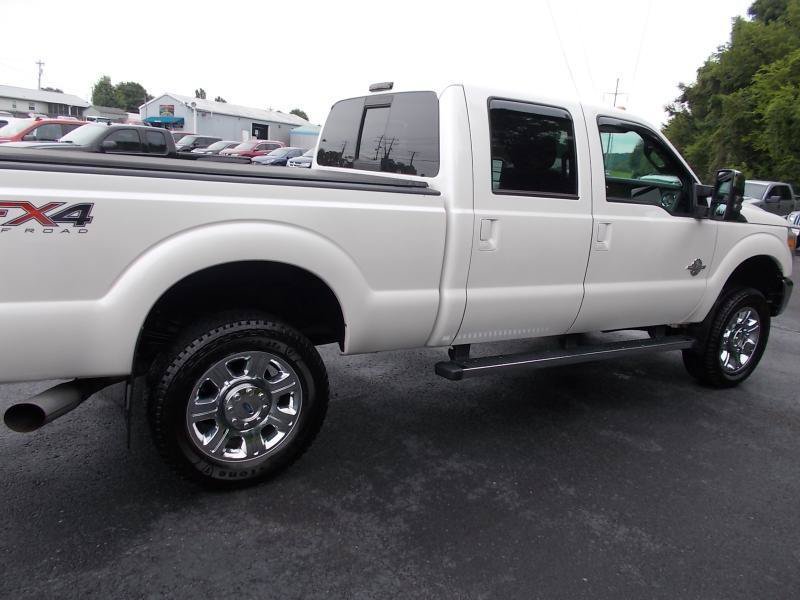 Used 2016 Ford F350 Lariat w/ Lariat Ultimate Package AWD/4WD image 13