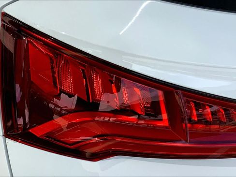 Used 2019 Audi Q5 Prestige w/ Prestige Package AWD/4WD image 30