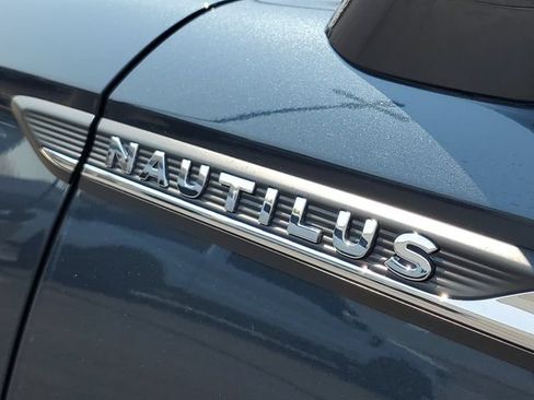 Used 2022 Lincoln Nautilus Reserve AWD/4WD image 8