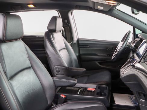 Used 2024 Honda Odyssey Sport image 28
