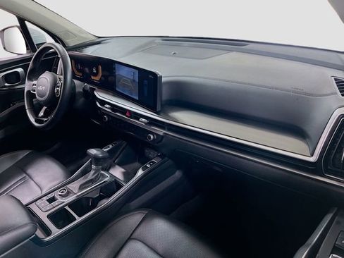 Used 2024 Kia Sorento S image 30