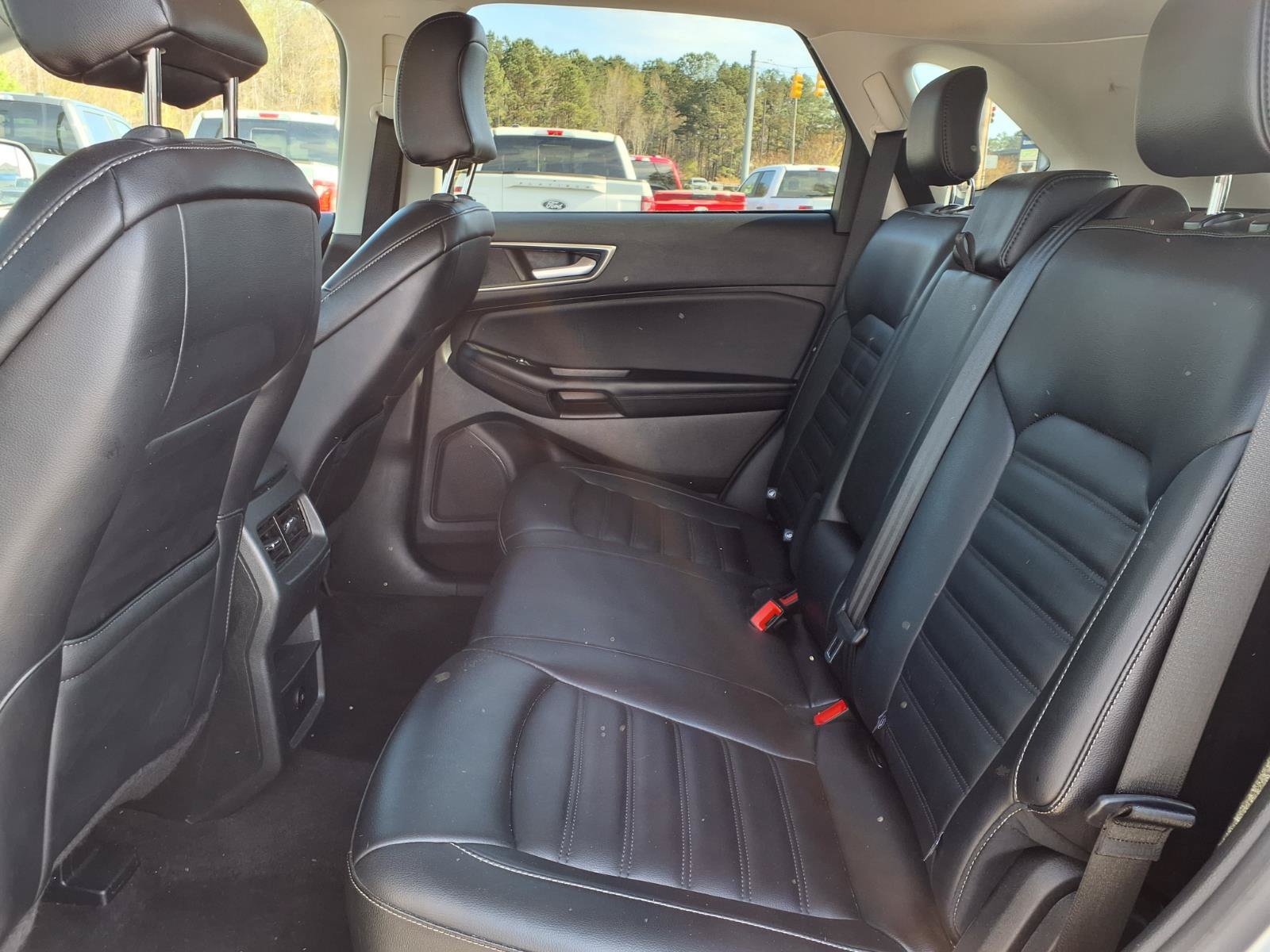 Used 2024 Ford Edge SEL AWD/4WD image 17