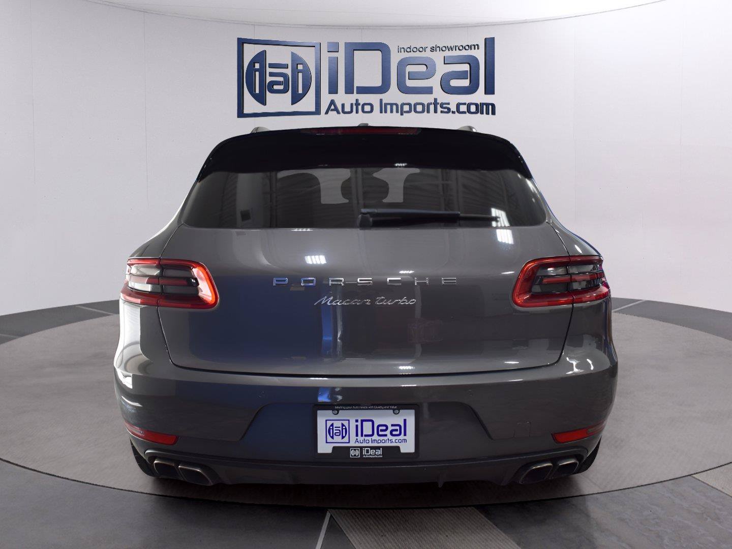 Used 2017 Porsche Macan Turbo AWD/4WD image 3
