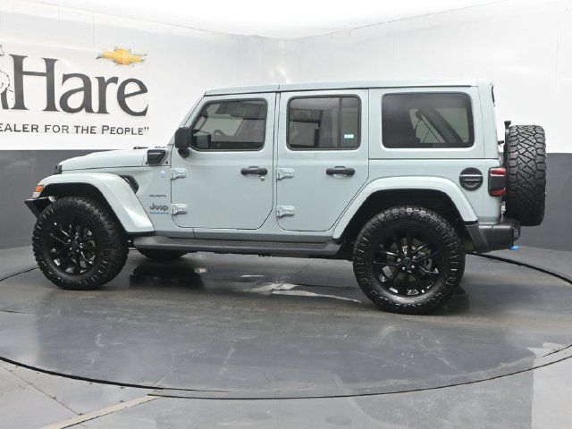 Used 2024 Jeep Wrangler Unlimited Sahara w/ Technology Group AWD/4WD image 57
