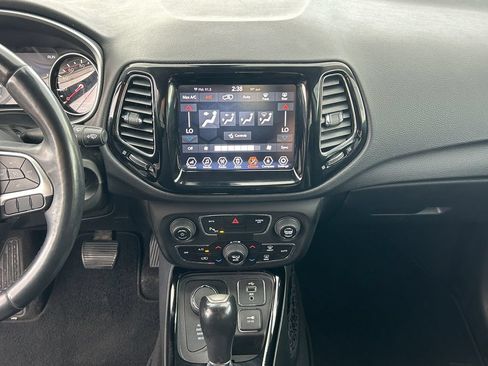 Used 2018 Jeep Compass Limited w/ Safe & Security Group AWD/4WD image 14