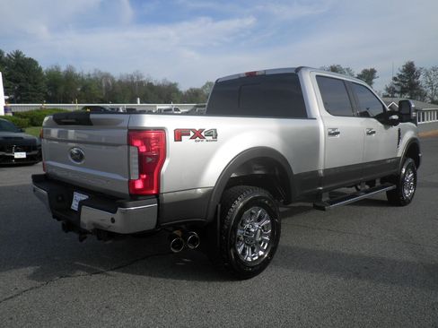 Used 2017 Ford F350 Lariat w/ Lariat Ultimate Package image 6