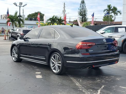 Used 2017 Volkswagen Passat 1.8T R-Line image 8