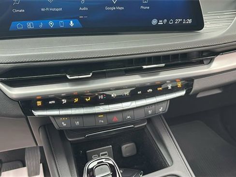 Used 2024 Cadillac XT4 Premium Luxury image 24