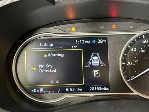 Used 2024 Nissan Versa SR w/ Trunk Package image 18