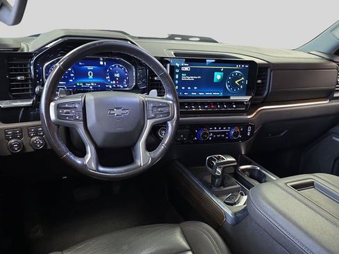 Used 2022 Chevrolet Silverado 1500 LT Trail Boss w/ LT Trail Boss Premium Package AWD/4WD image 20
