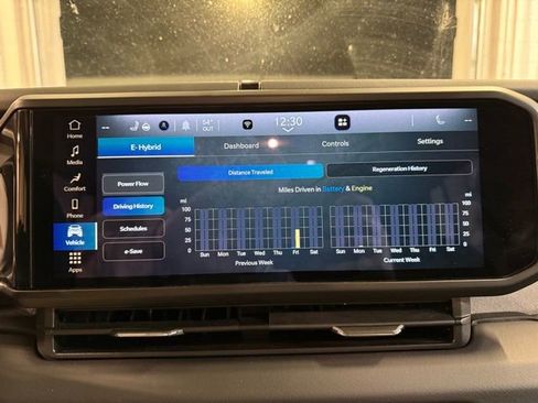 Used 2025 Jeep Wrangler Unlimited Sahara w/ Safety Group image 22