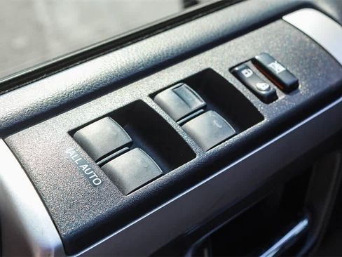 Used 2022 Toyota 4Runner SR5 image 24