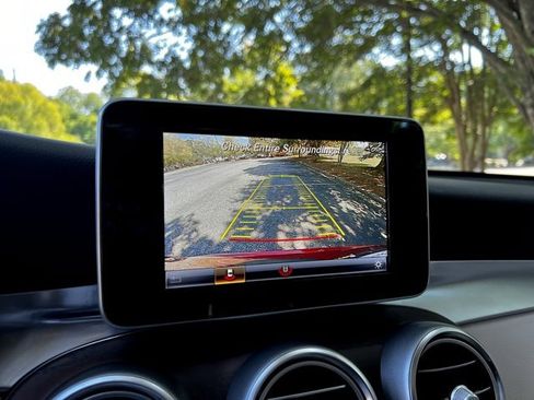 Used 2018 Mercedes-Benz GLC 300 image 46