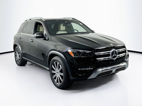 Used 2024 Mercedes-Benz GLE 350 4MATIC image 3