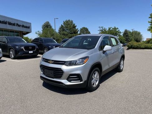Used 2018 Chevrolet Trax LS AWD/4WD image 9