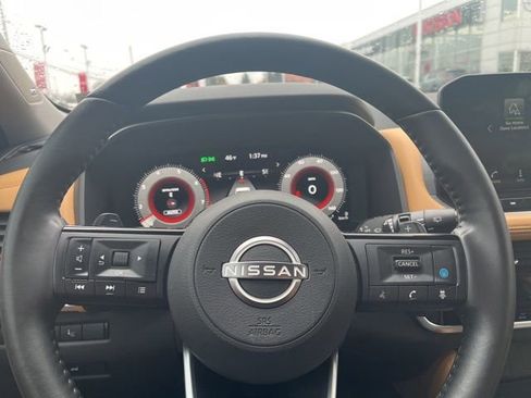 Certified 2023 Nissan Rogue Platinum w/ Platinum Premium Package image 16