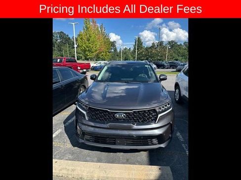 Used 2021 Kia Sorento EX FWD image 2