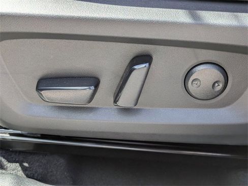 New 2025 Mitsubishi Outlander SE image 22