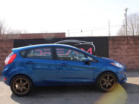 Used 2018 Ford Fiesta SE image 5