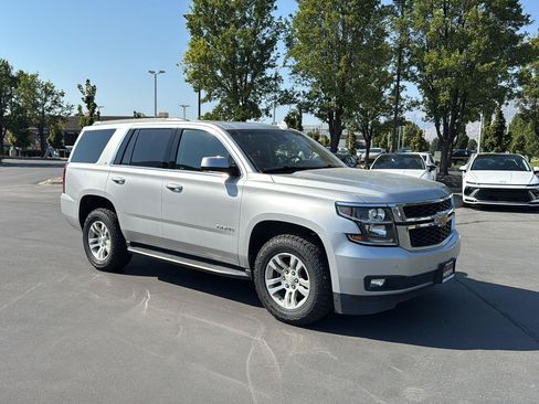 Used 2018 Chevrolet Tahoe LT AWD/4WD image 9