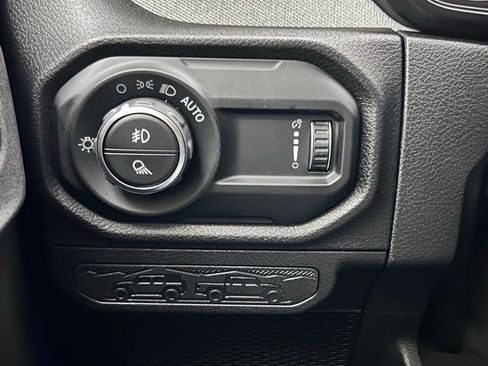 New 2025 Jeep Gladiator Sport image 23