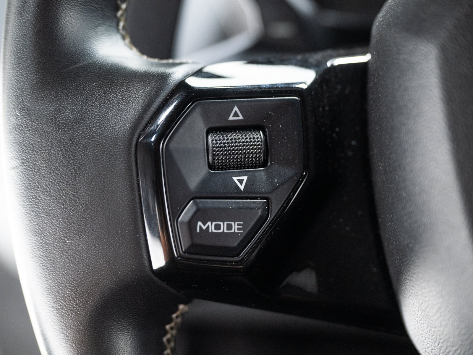 Used 2018 Lamborghini Aventador S AWD/4WD image 47