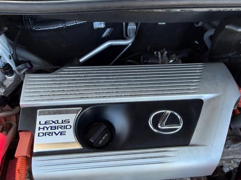 Used 2016 Lexus NX 300h AWD w/ Premium Package image 38