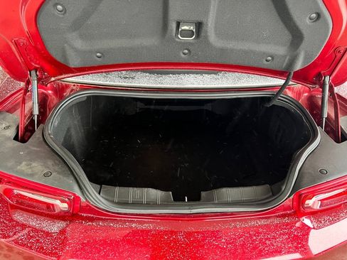 Used 2023 Chevrolet Camaro LT RWD image 9