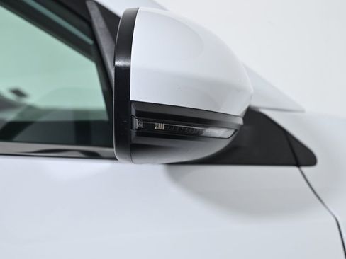 Used 2020 Nissan Sentra SV image 11