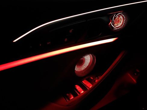 Used 2023 BMW M850i xDrive Convertible image 34