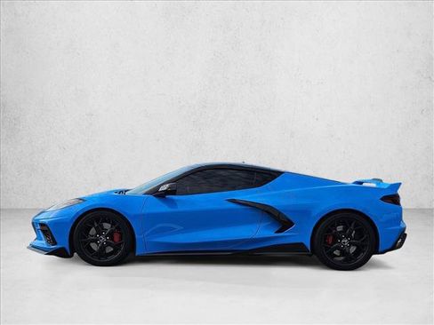Used 2022 Chevrolet Corvette Stingray Coupe w/ Z51 Performance Package RWD image 8