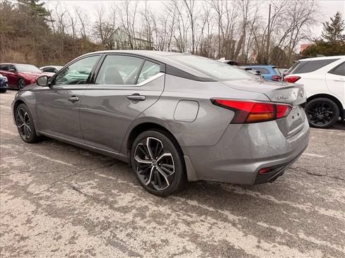 Used 2025 Nissan Altima 2.5 SR AWD/4WD image 8