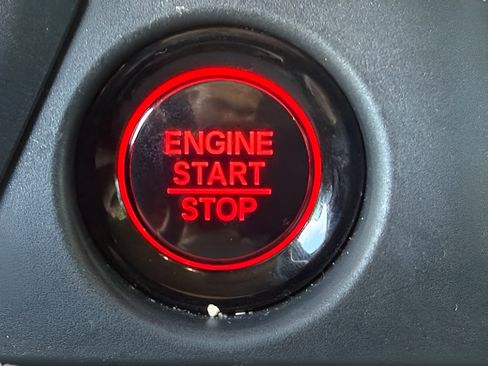 Used 2025 Honda Pilot EX-L image 27