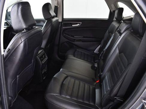 Used 2024 Ford Edge SEL w/ Convenience Package image 16