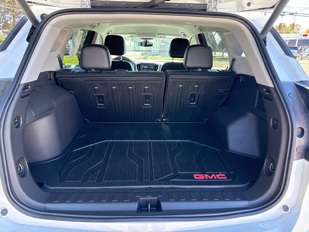 Certified 2024 GMC Terrain SLT w/ LPO, Floor Liner Package AWD/4WD image 8