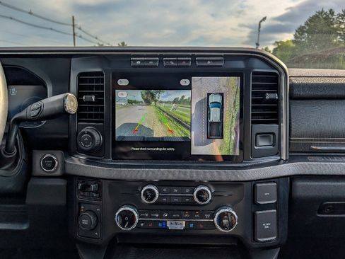 Used 2023 Ford F450 Platinum AWD/4WD image 25