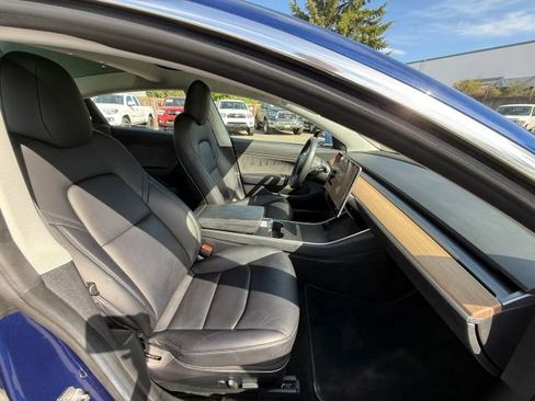 Used 2018 Tesla Model 3 Long Range RWD image 26