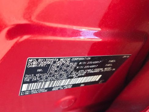 Used 2017 Toyota RAV4 LE image 17