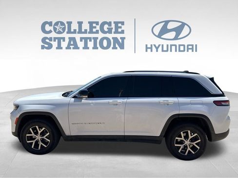 Used 2024 Jeep Grand Cherokee Limited AWD/4WD image 8
