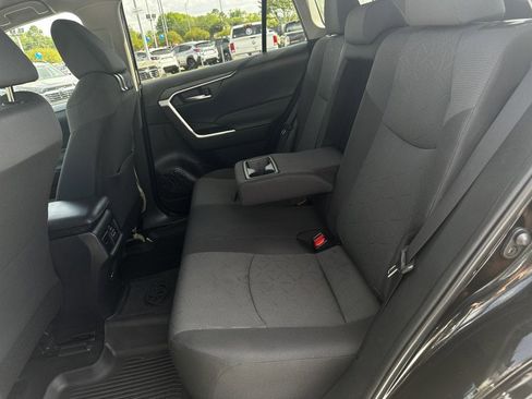 Used 2022 Toyota RAV4 XLE image 13