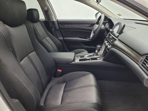 Used 2020 Honda Accord EX image 21