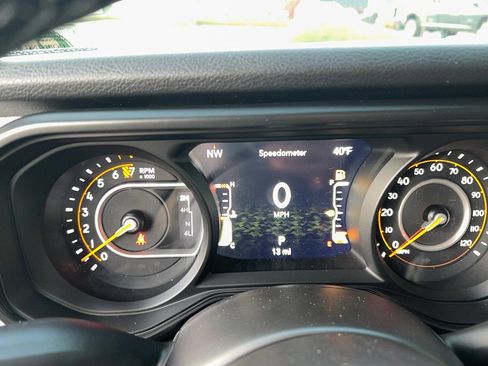 New 2026 Jeep Gladiator Sport AWD/4WD image 33