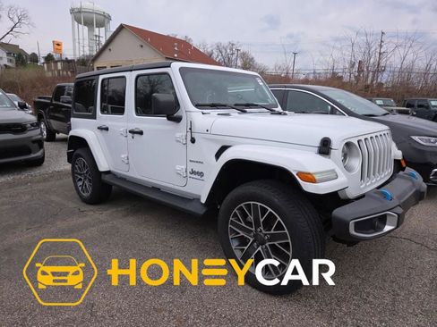 Used 2023 Jeep Wrangler Unlimited Sahara w/ Cold Weather Group image 1