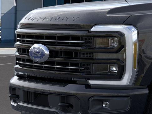 New 2025 Ford F250 Platinum AWD/4WD image 17